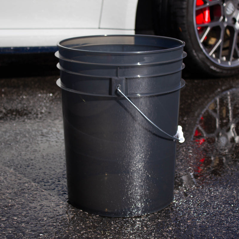 Grit Guard Wash Bucket - Clear Black