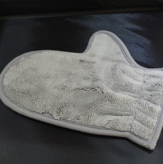 GB Detailing microfibre wheel wash mitt