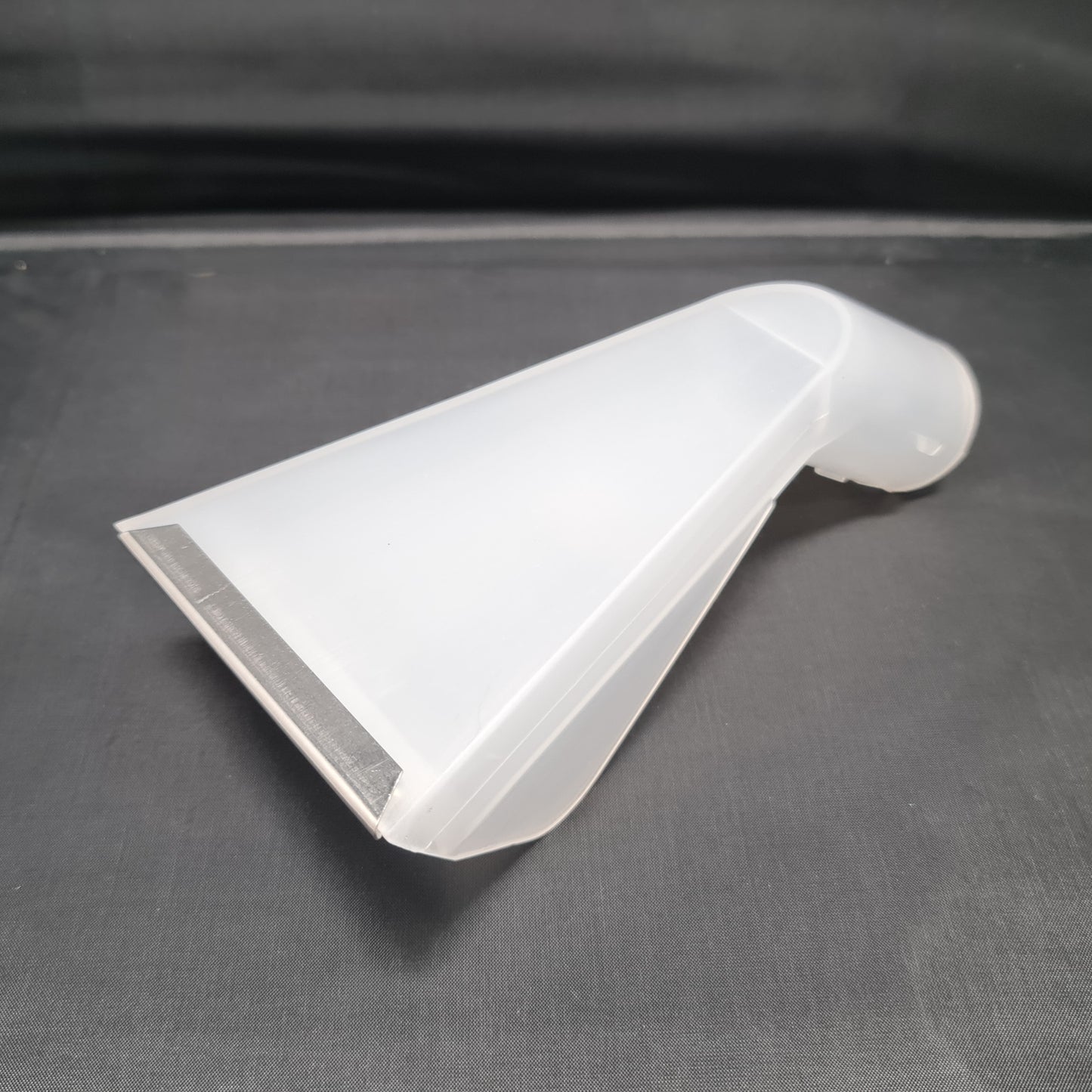 Fishtail Attachment - metal edge